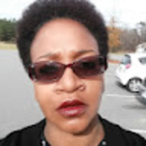 Meet your Posher, Lorinda